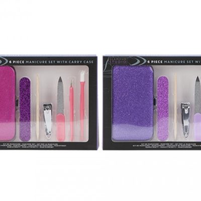 MANICURE SET WITH CARRY CASE