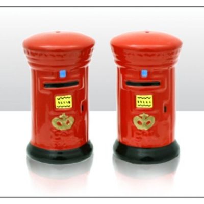 POSTBOX CRUET SET